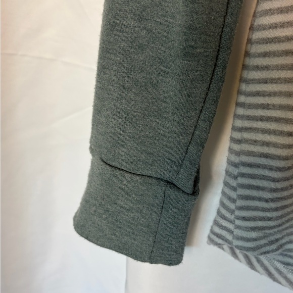 Staccato Gray and Green Long Sleeve Top - Picture 3 of 5